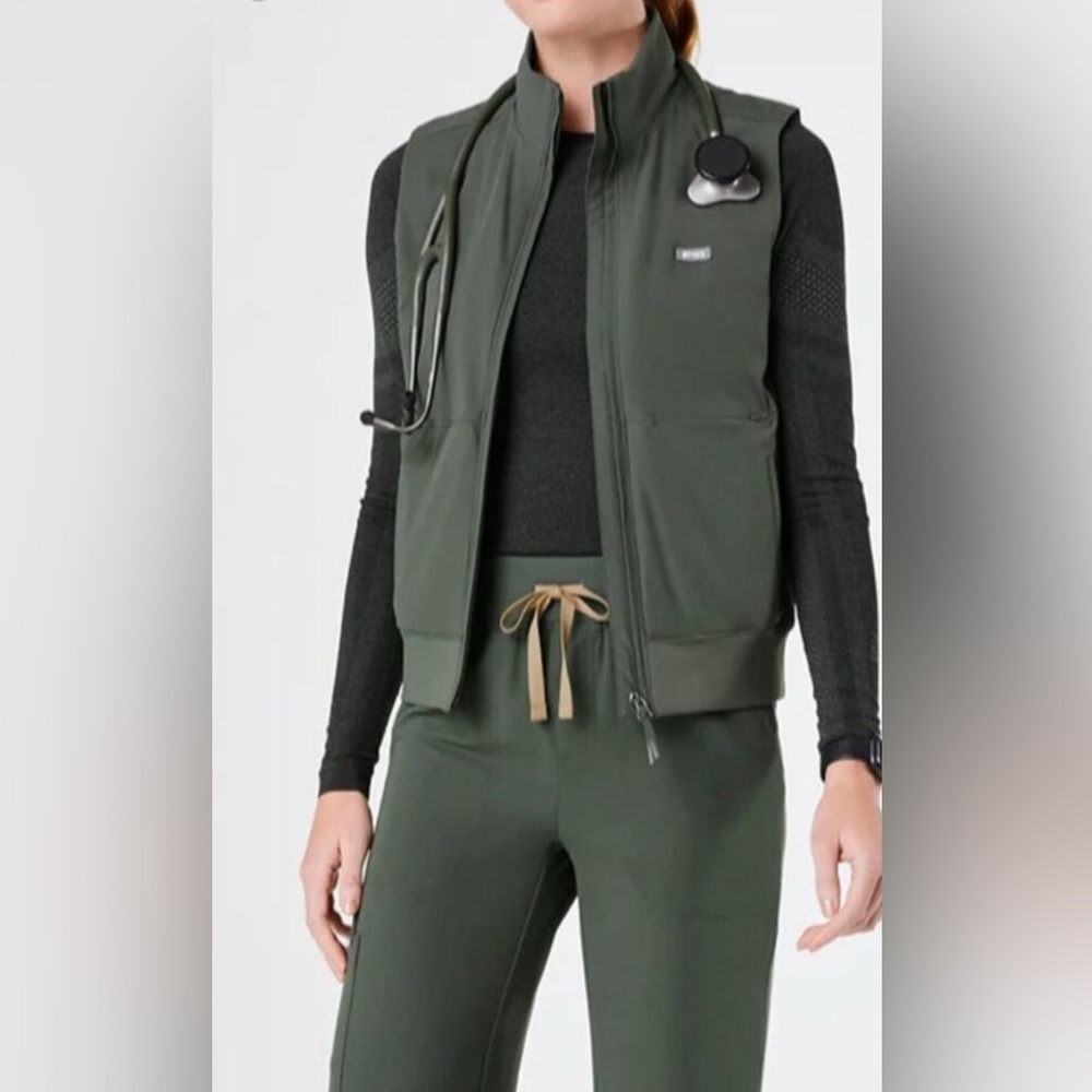 Figs Moss scrub set with vest and salta underscrub bundle